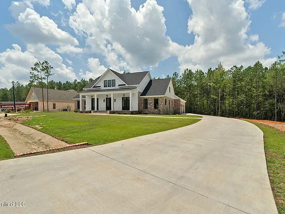 Sumrall Custom Residence